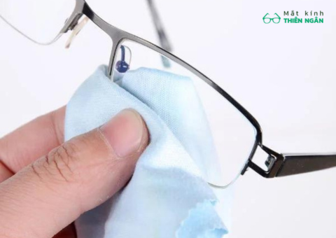 Mẹo bảo quản kính cận sử dụng bền lâu như mới